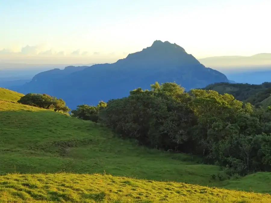 Berg Tapo — Fohorem (Timor-Leste)