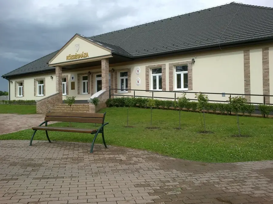 Nagytarcsa — Vecsés (Ungarn)