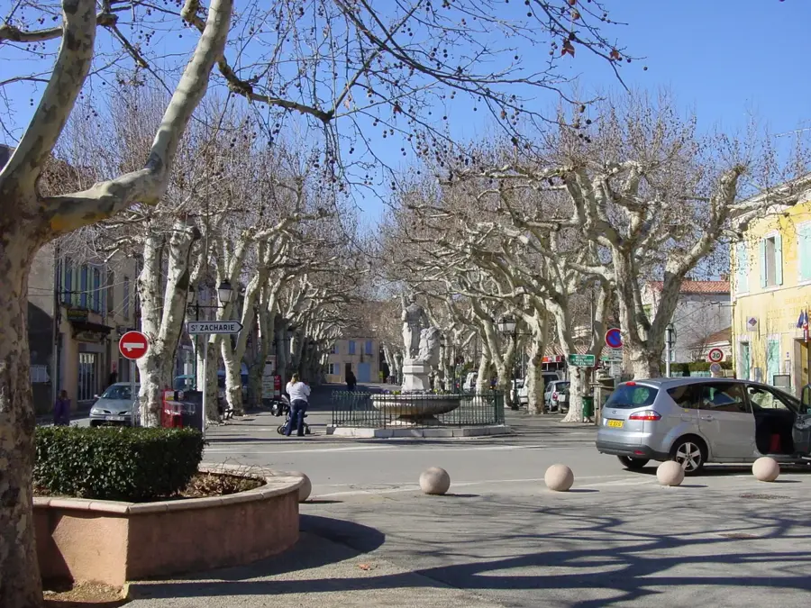 Nans-les-Pins – oraș