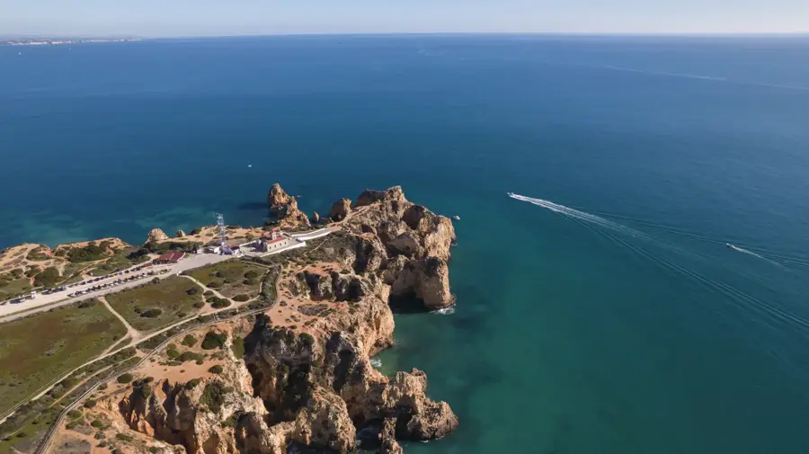 Grotele Ponta da Piedade — Peștera Benagil (Portugalia)