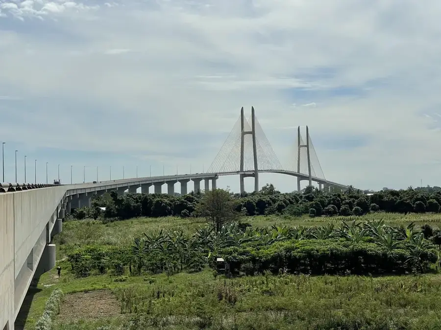 Portul Neak Loeung — Delta Mekongului (Vietnam)