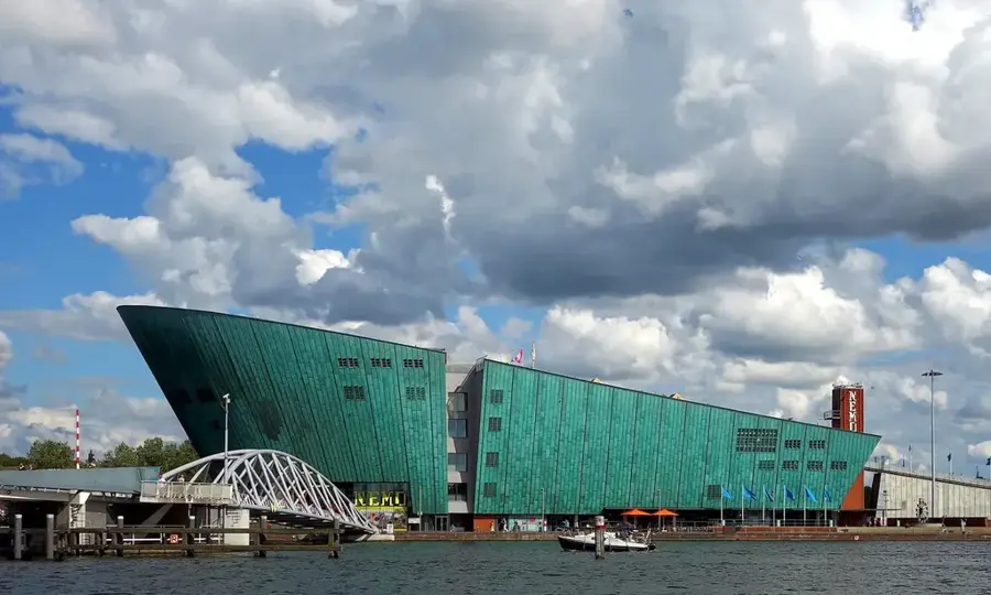 Muzeul de Știință NEMO Amsterdam — Marken (Olanda)