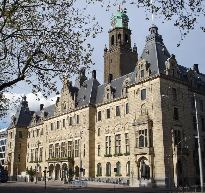 Primăria Rotterdam – obiectiv turistic