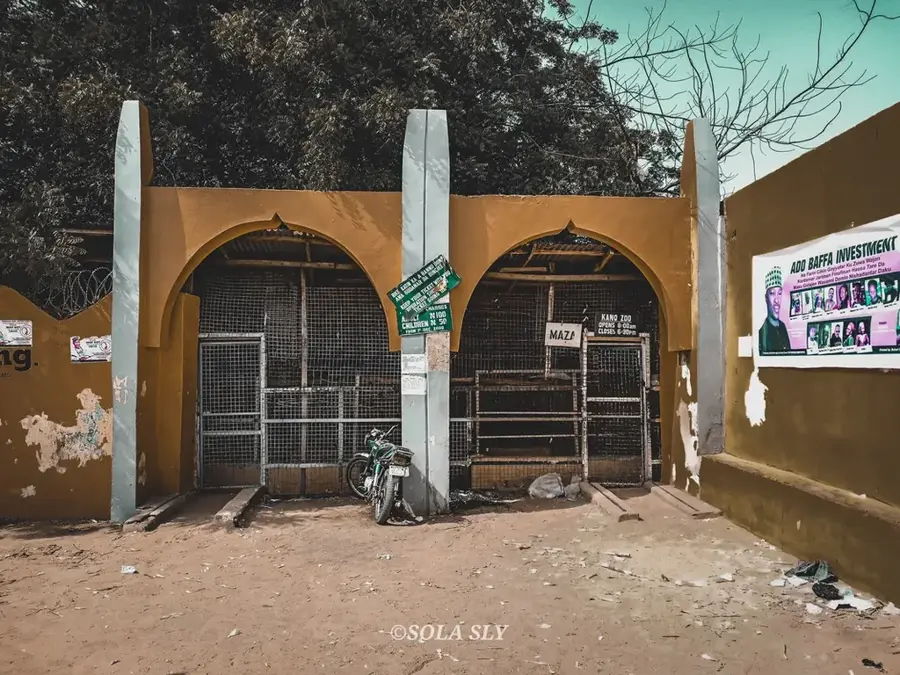 Grădina Zoologică Kano — Palatul Emirului din Kano (Nigeria)