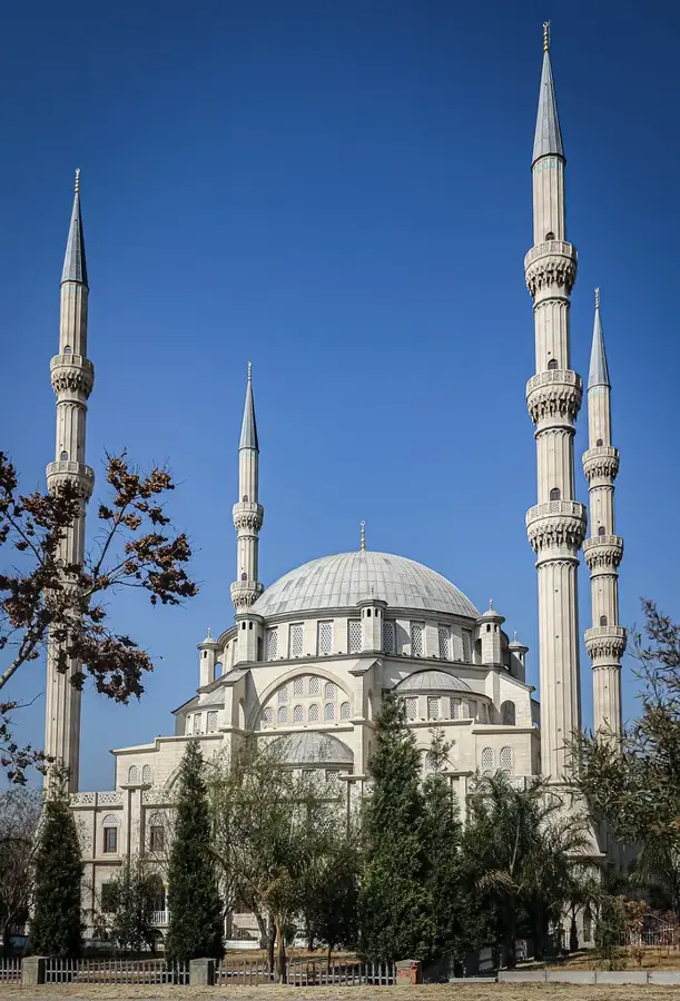 Moscheea Nizamiye