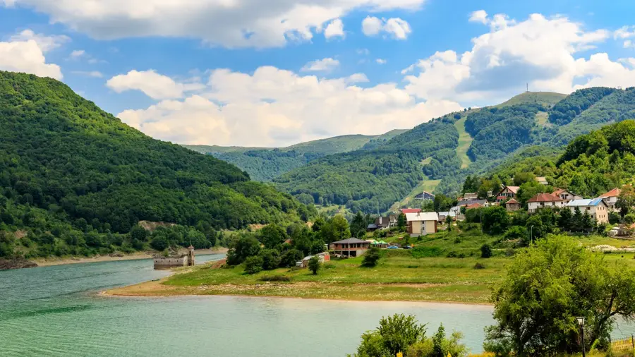 Lacul Mavrovo — Muntele Korab (Albania)