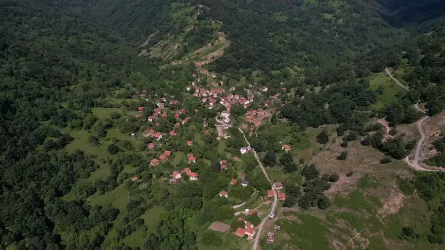 Babuna-völgy — Dolneni falu (Észak-Macedónia)