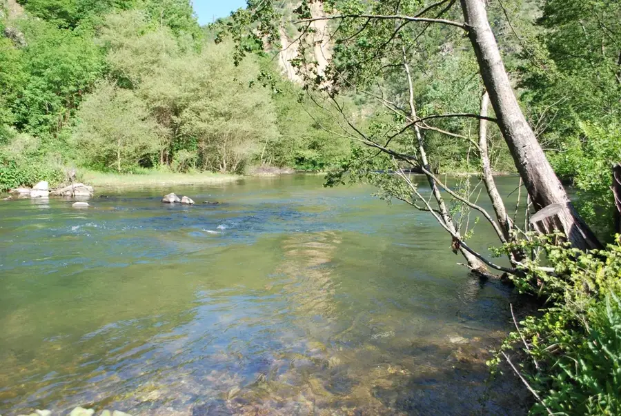 Zrnovska Economy — Kalimanci Lake (North Macedonia)