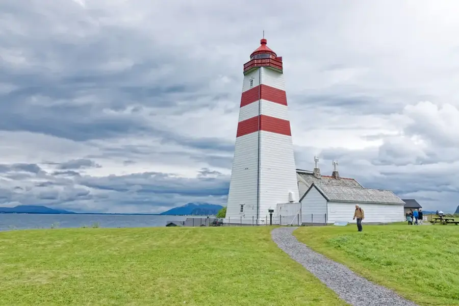 Alnes Lighthouse