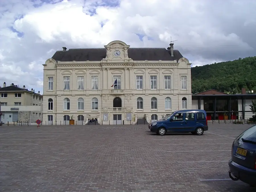 Nouzonville – oraș