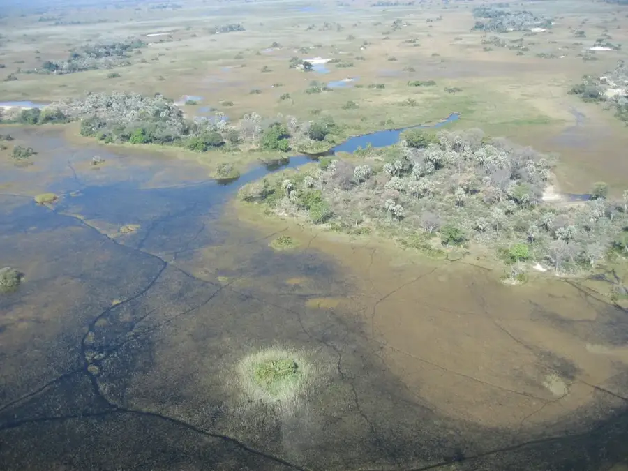 Okavango-Delta — Gcwihaba-Höhlen (Botsuana)