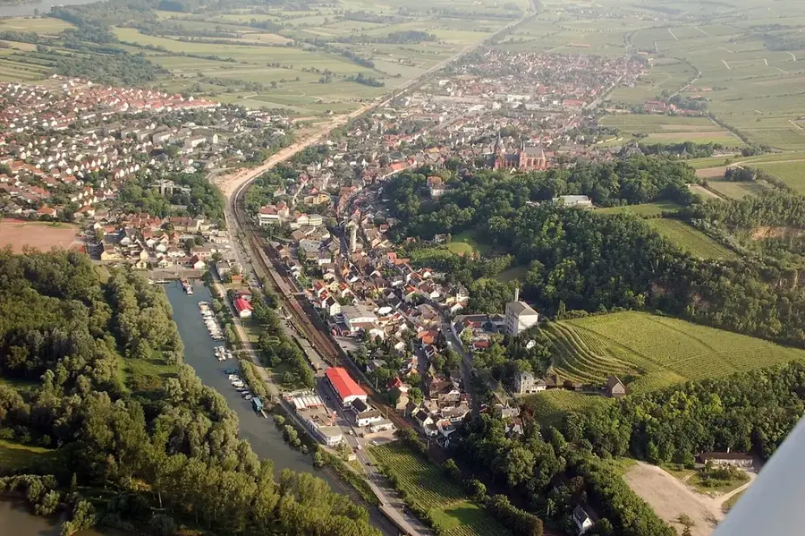 Oppenheim – city