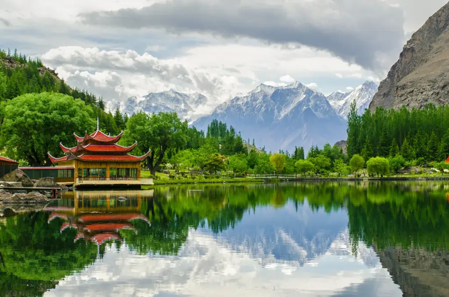 Shangrila (Lacul Kachura Inferior)