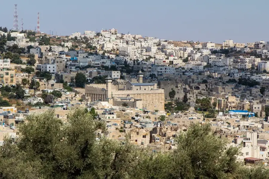 Sticla și ceramica din Hebron