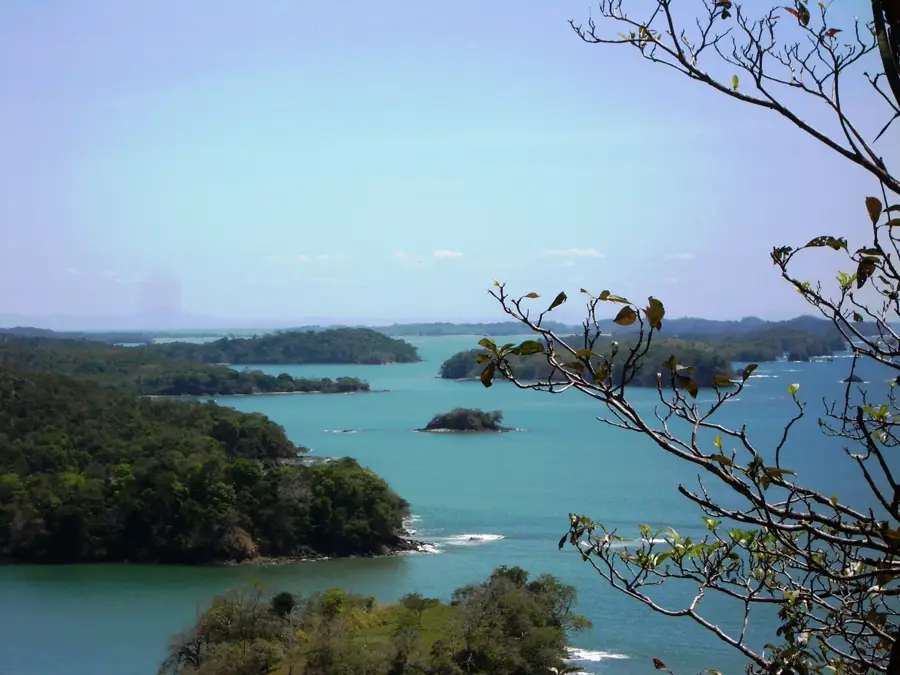 Isla Boca Brava — Volcán Barú (Panama)