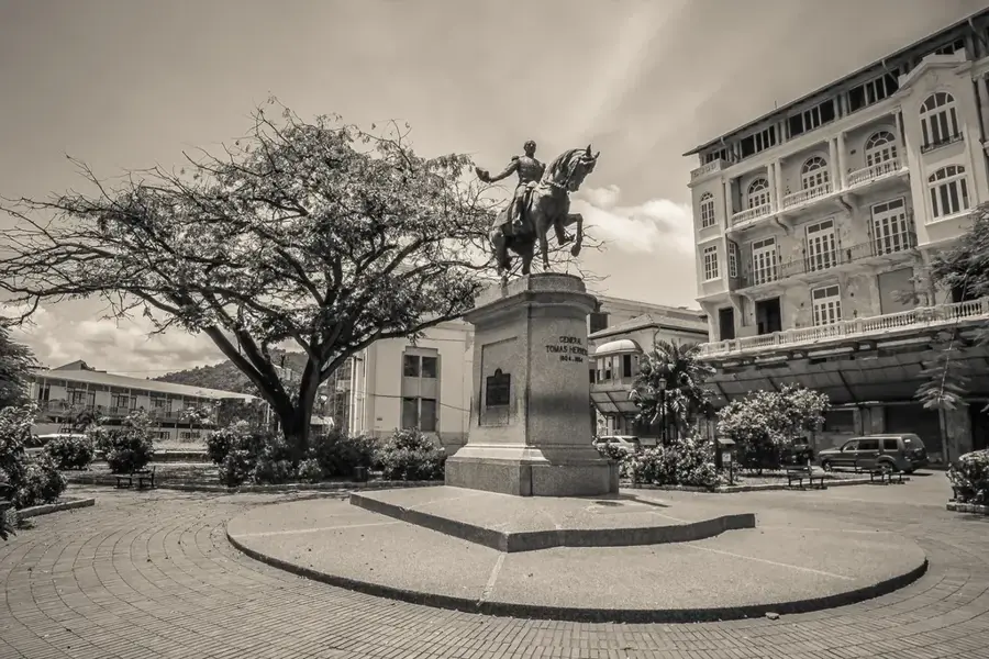 Herrera Plaza — Central Cordillera (Panama)