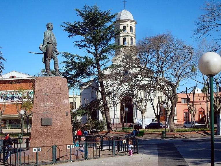 Pando — Las Piedras (Uruguay)