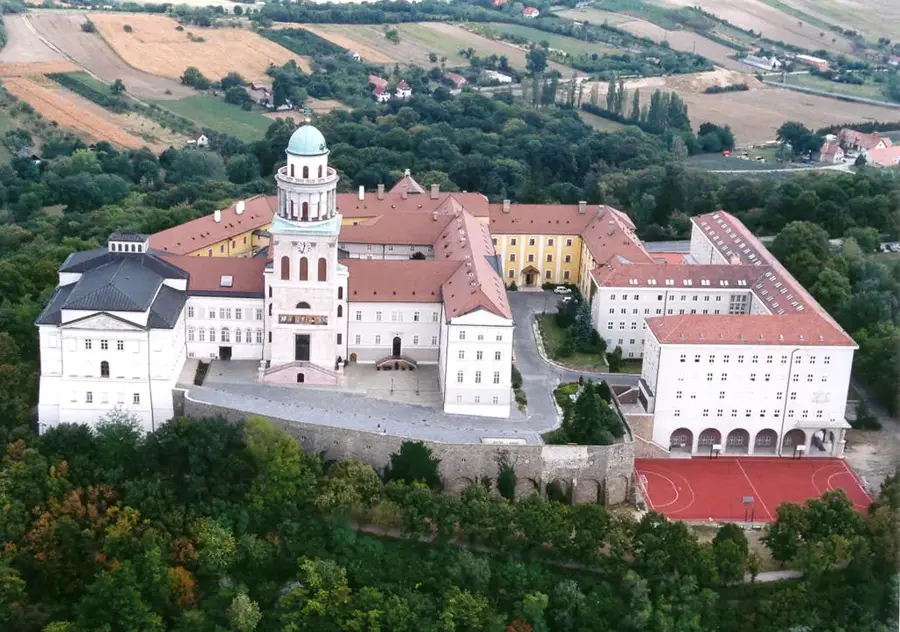 Arhiabația Pannonhalma