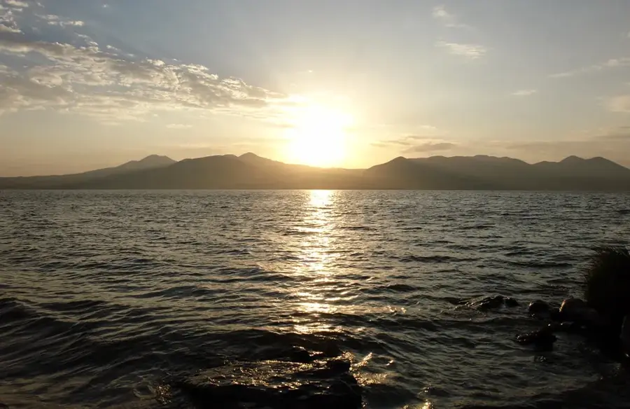 Paravani Lake — Lake Arpi (Armenia)
