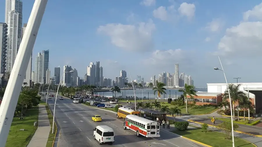Spielplatz Cinta Costera — Estadio Rod Carew (Panama)