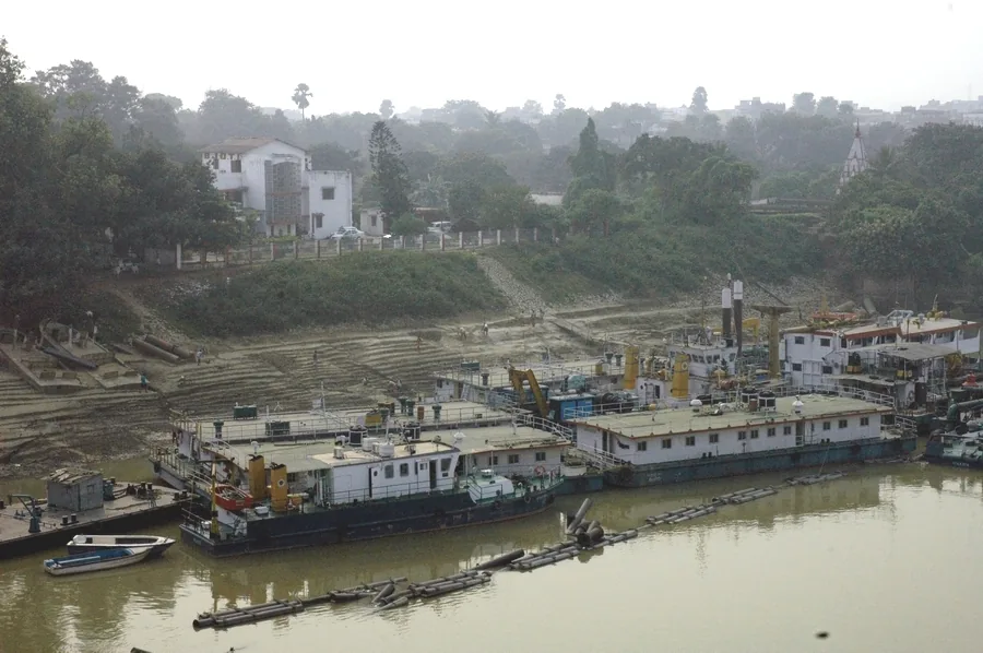 Patna — Gaur (Nepal)