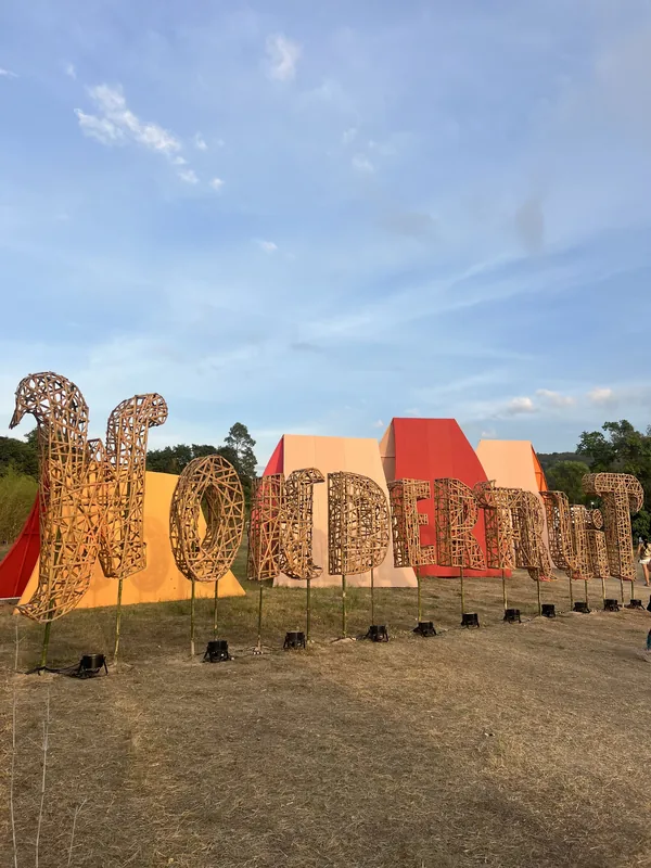 Ferma de Oi Pattaya — Sanctuarul Adevărului (Thailanda)