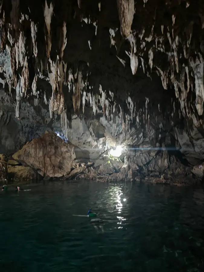 Hinagdanan Cave — Dauin (Philippines)