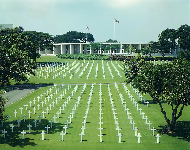 Amerikanischer Friedhof Manila — Bonifacio-Denkmal (Philippinen)