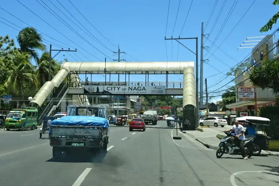 Naga City — Ilawod (Philippinen)