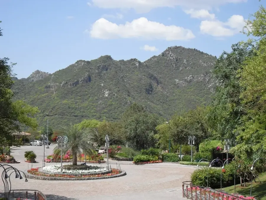 Daman-e-Koh Park