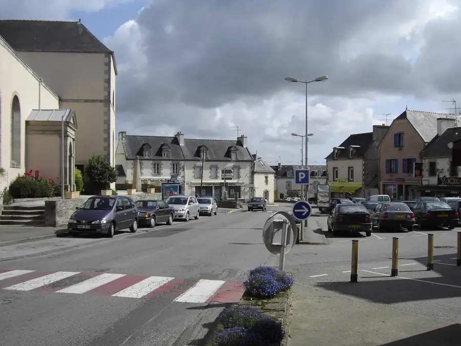 Plonéour-Lanvern – Stadt