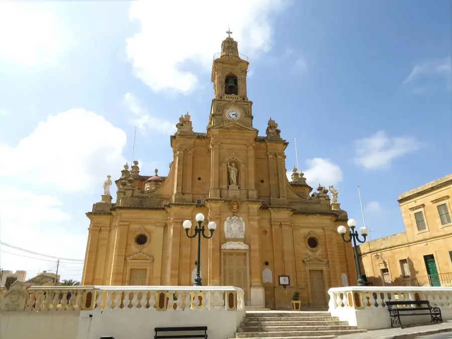 Herz-Jesu-Kirche — Fontana Quellen (Malta)