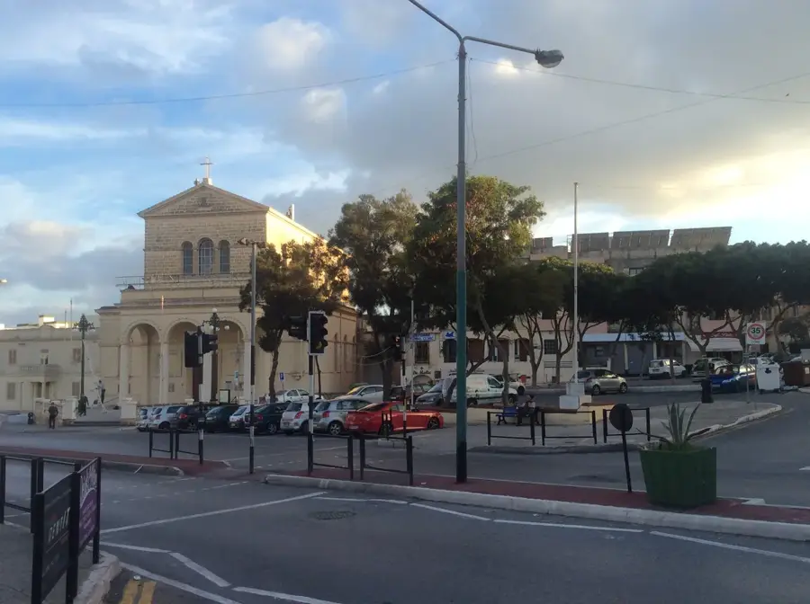 Karrenspuren von San Ġwann — Swieqi (Malta)