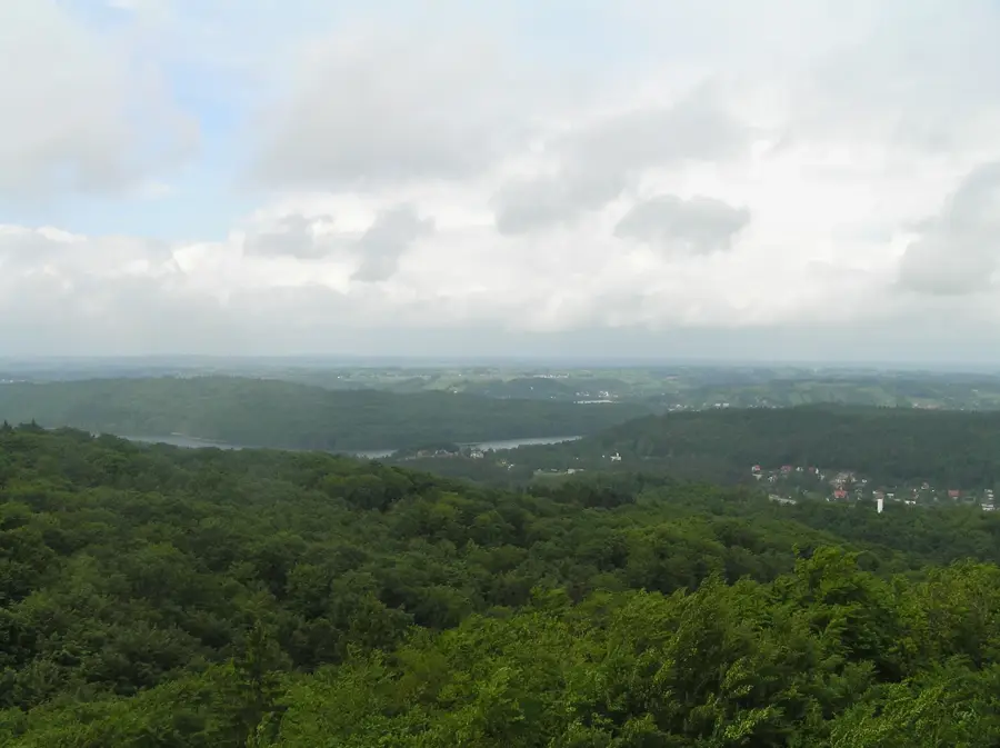 Kashubian Lake District — Ubar (Shisr) (Oman)