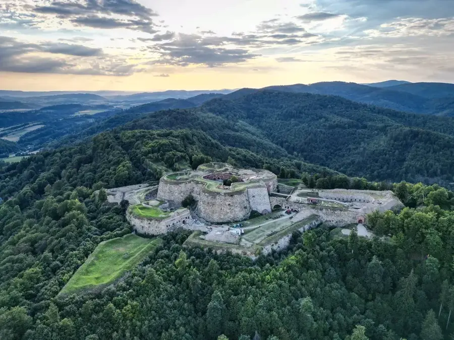 Ezüsthegyi erőd