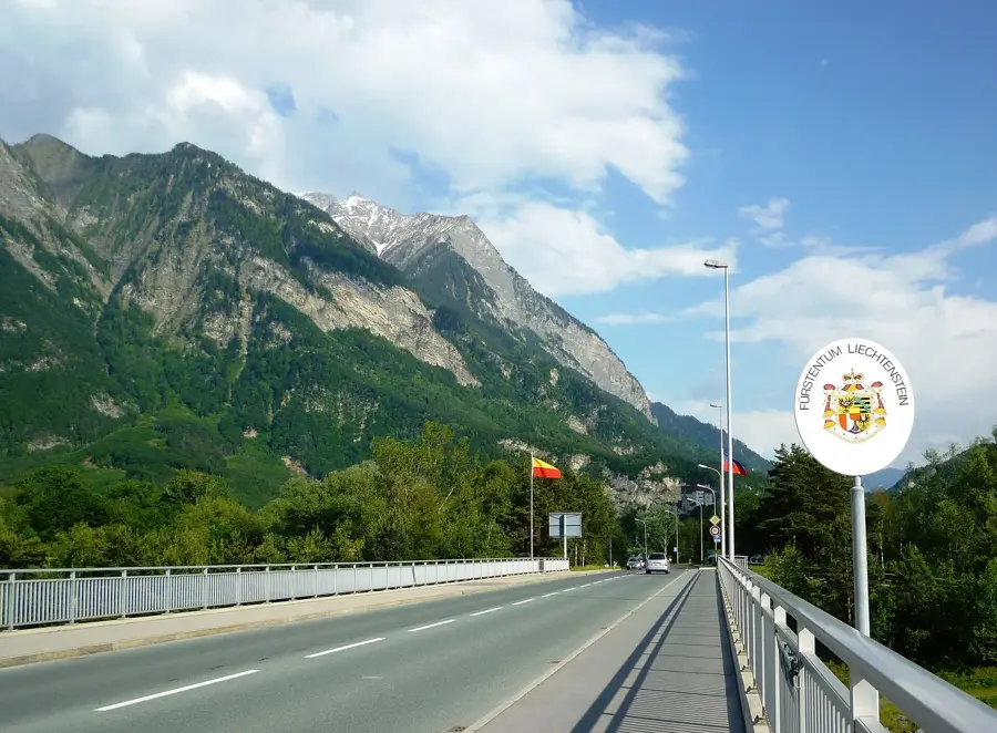 Balzers Busbahnhof 2 — Mäls (Liechtenstein)