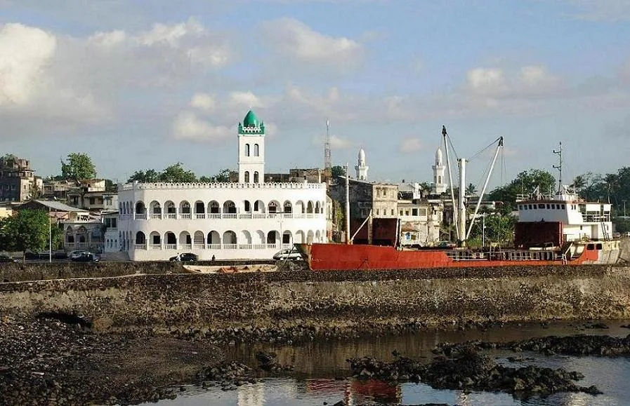 Portul din Moroni
