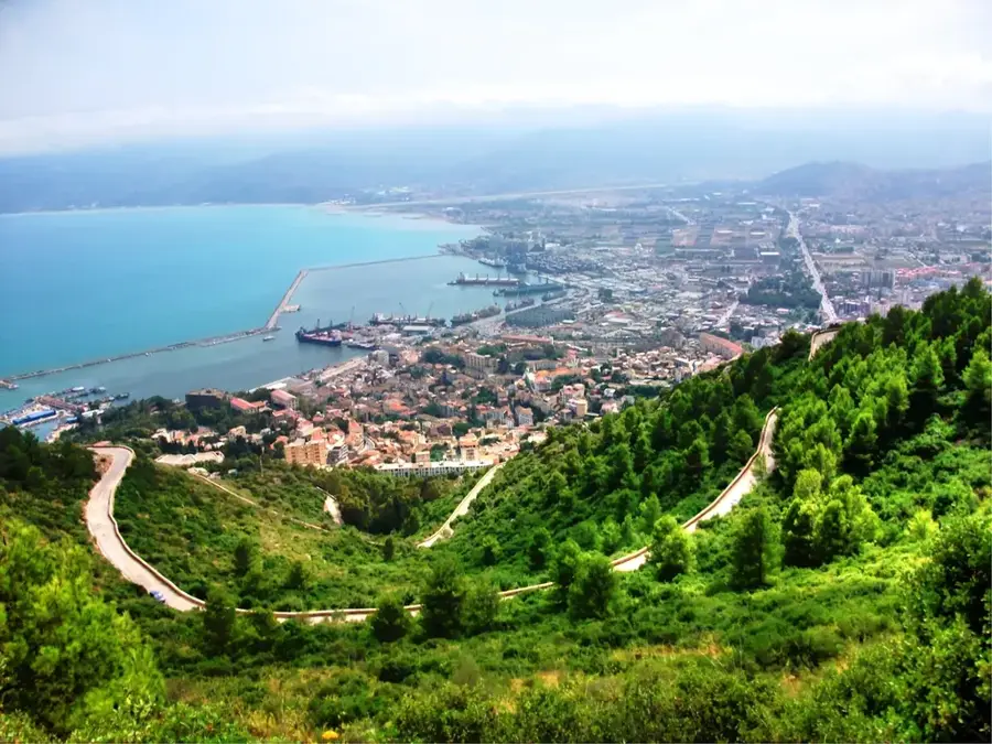 Portul Bejaia — Melbou (Algeria)