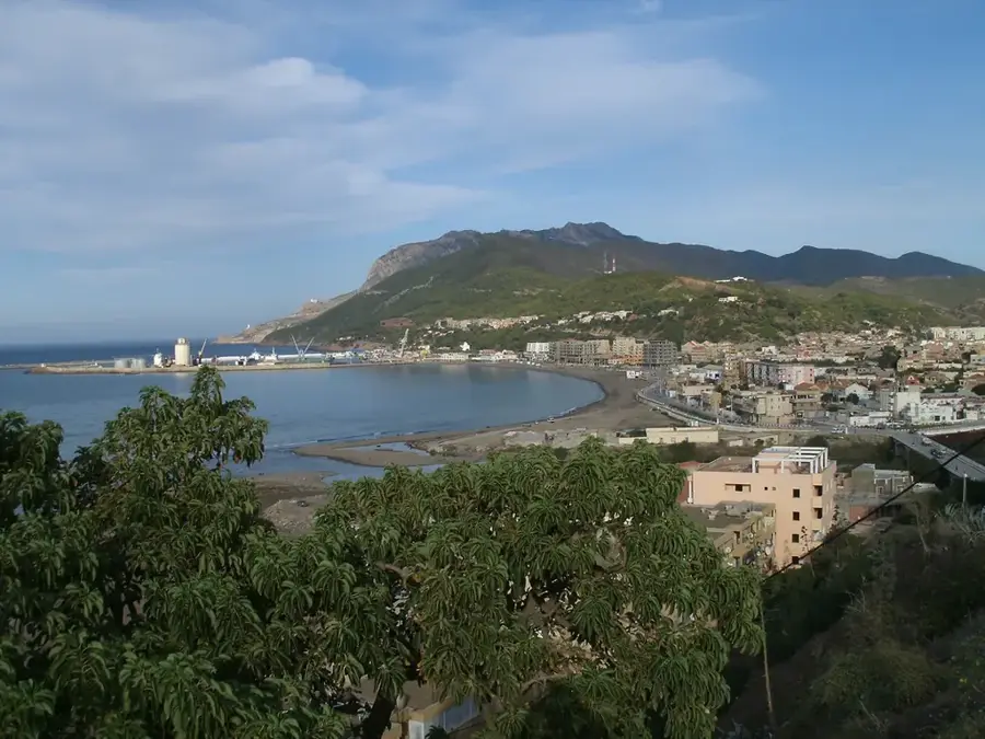Hafen von Tenès — Baringosee (Kenia)