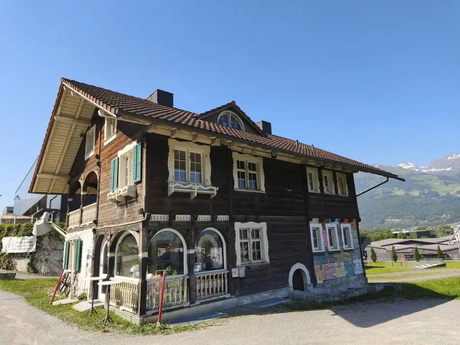 Schaan Busbahnhof 1