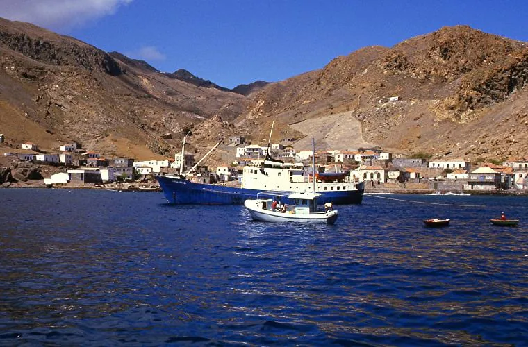 Portul Furna — Mosteiros (Capul Verde)