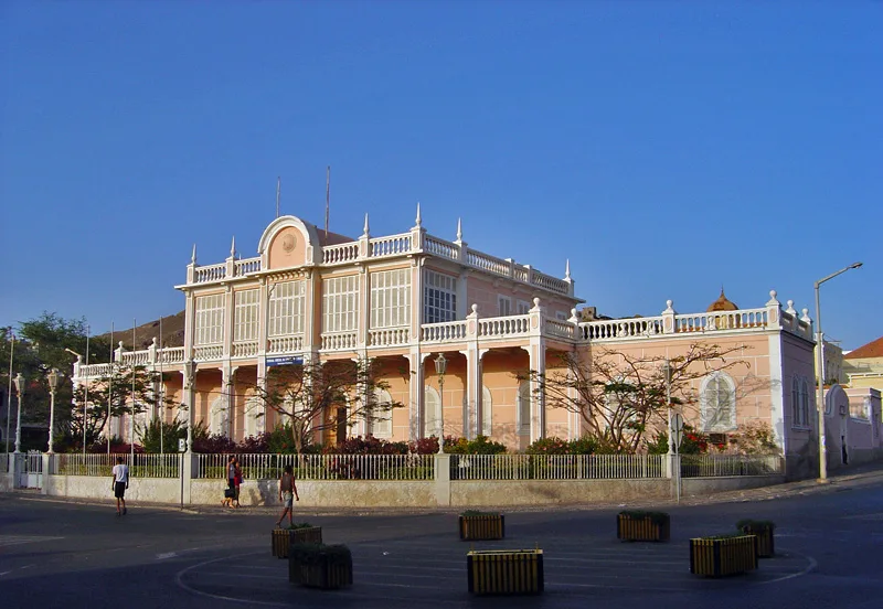 Porto Grande (Mindelo) — Mindelo (Capul Verde)