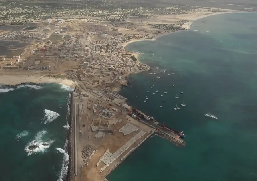 Portul Sal Rei — Monte Joaquim (Capul Verde)