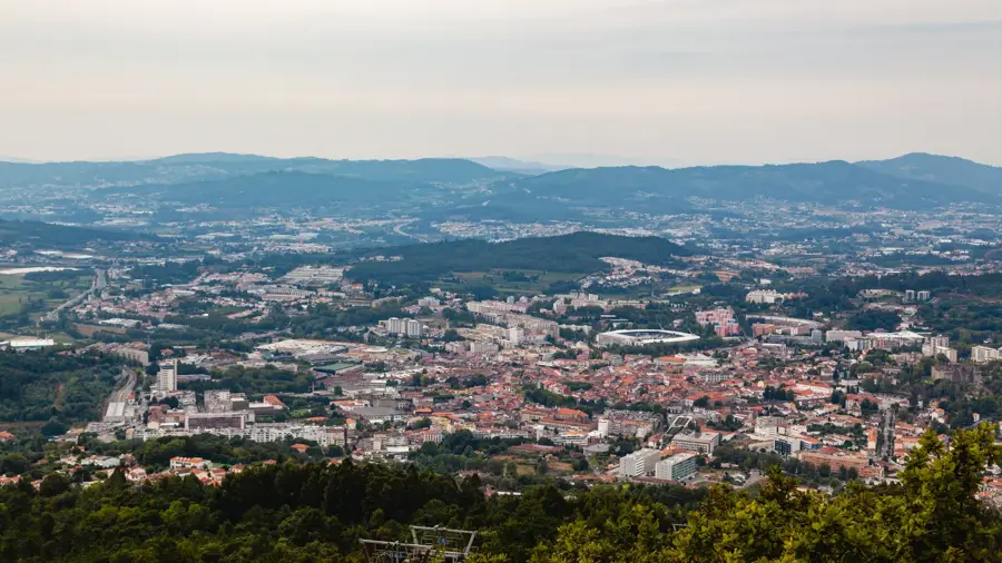 Guimarães — Évora (Portugal)