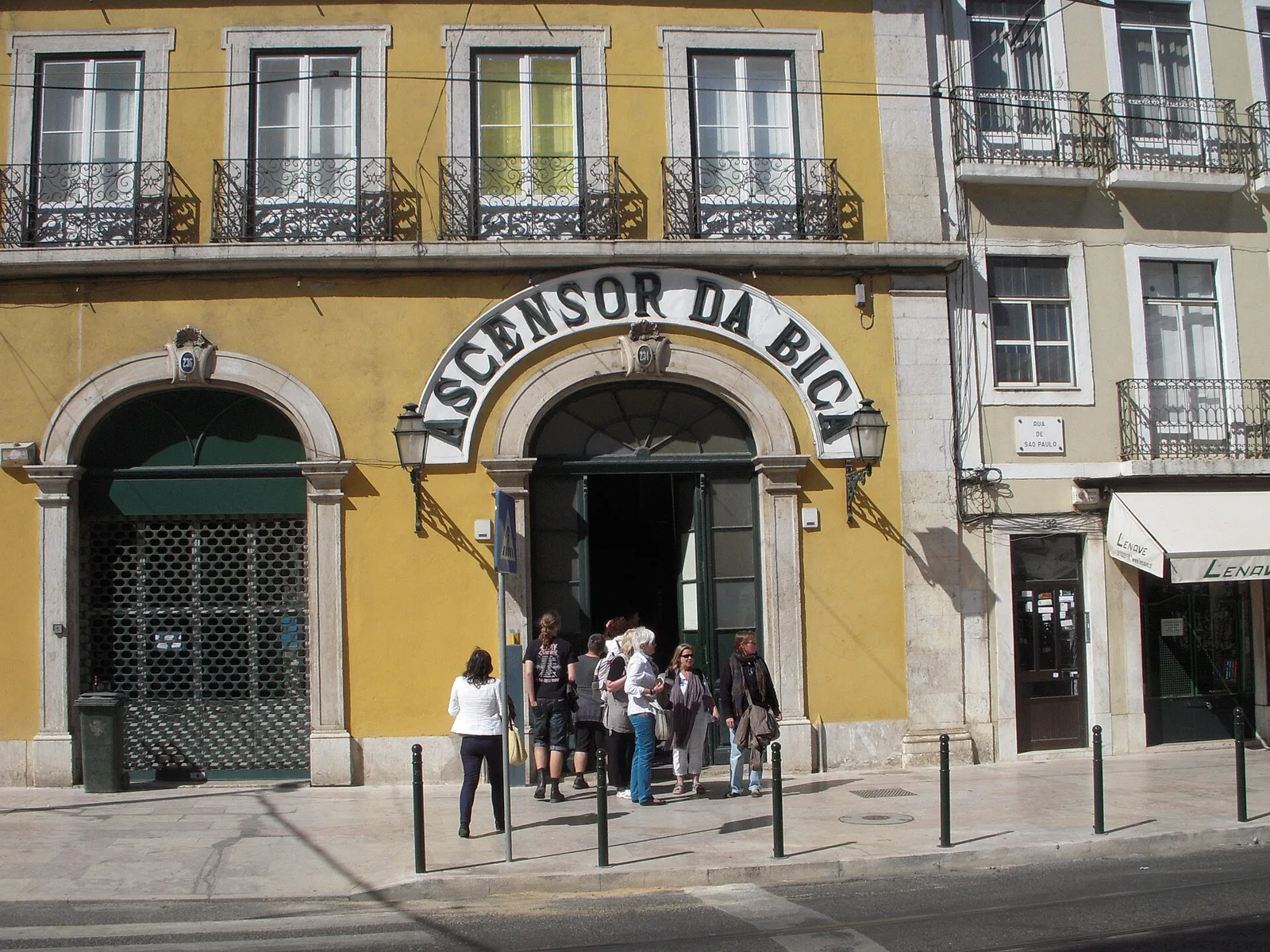 Paço de São Roque — Jerónimos Monastery (Portugal)