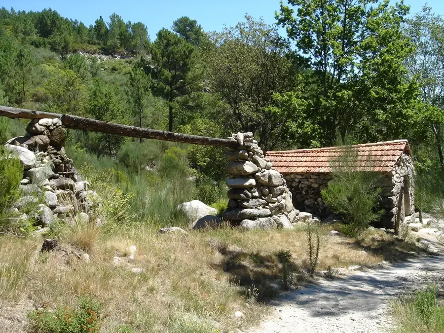 Serra da Gralheira — Caramulo Range (Portugal)