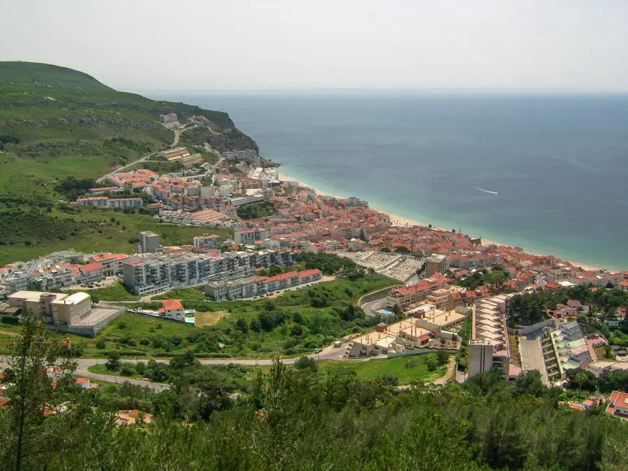Sesimbra — Évora (Portugal)