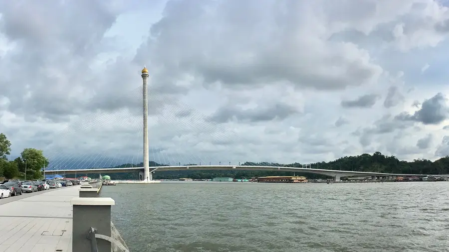 Raja Isteri Pengiran Anak Hajah Saleha Brücke
