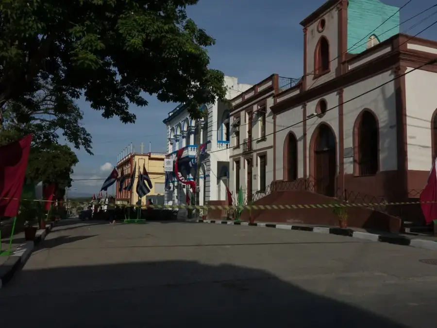 Río Cauto (oraș) — Yara (Cuba)