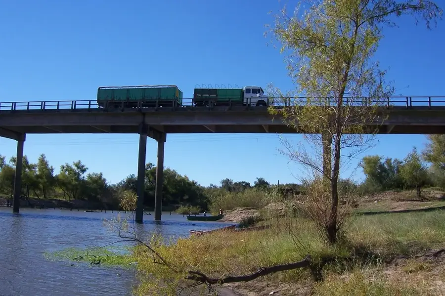 Río Tacuarembó — Paso de los Toros (Uruguay)